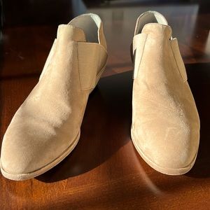 Eileen Fisher Vero Cuoio tan suede slip on size 8
